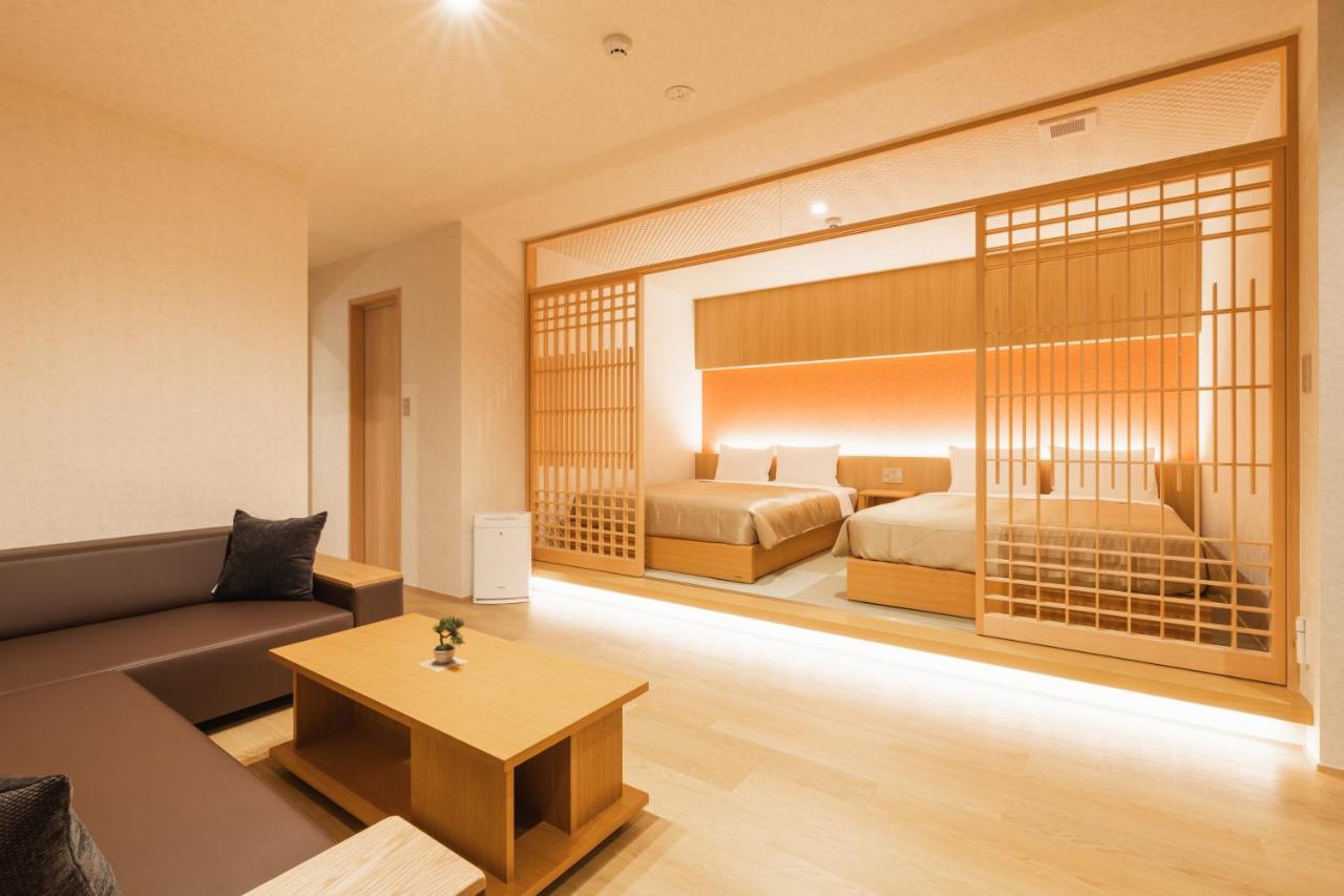 Grand Base Hakata Gofuku Aparthotel Fukuoka  Exterior photo